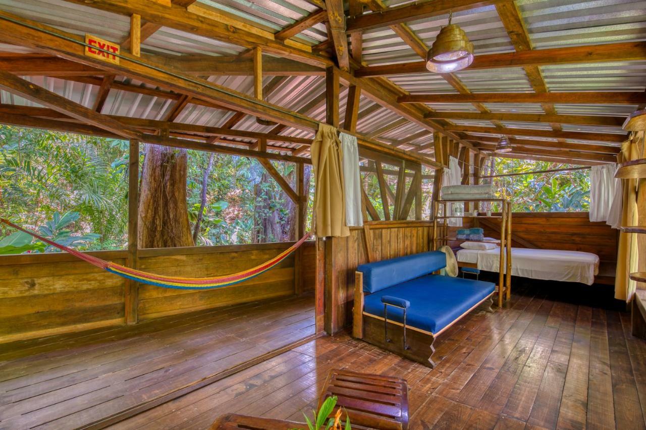 Omega Tours Eco-Jungle Lodge La Ceiba Exterior photo